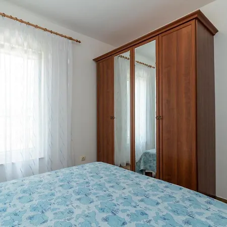 Apartman Dildo * Traù
